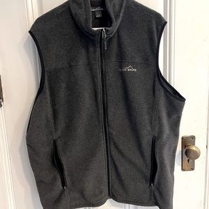 Eddie Bauer Zip up Vest